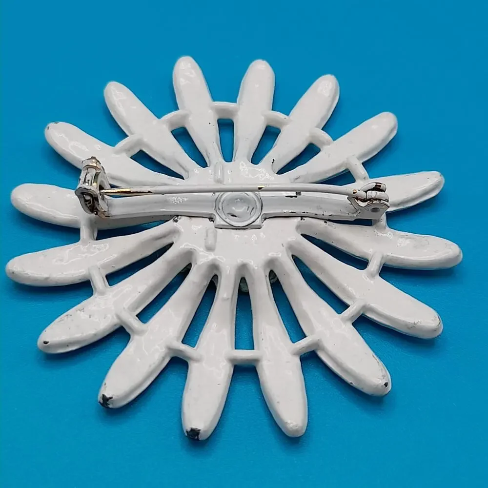 Vintage White Yellow Enamel Daisy Brooch, 1960s Flower Power, 2 Inches